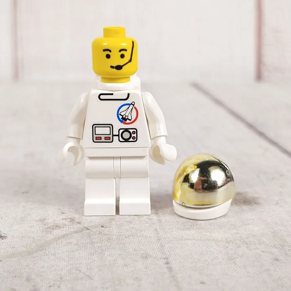 Vintage LEGO Space Shuttle Astronaut Minifigure White Suit Metallic Visor USED